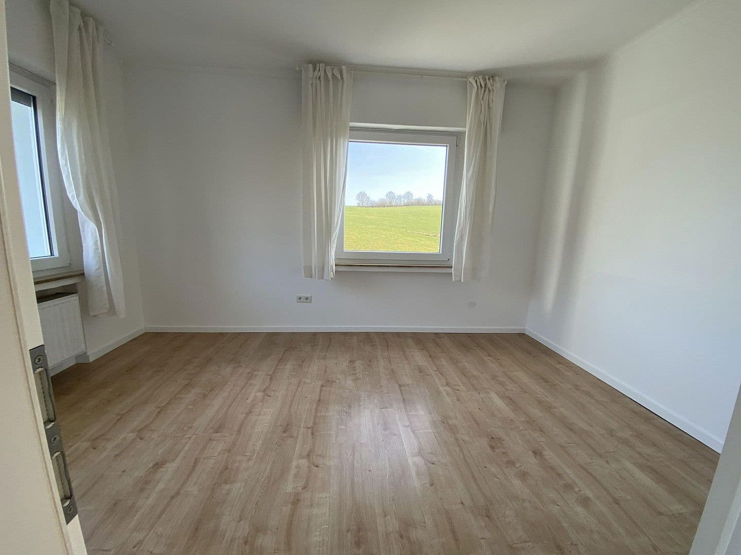 Prenájom bytu 5-izbový 95 m², Beethovenstraße 14, Hückeswagen, Severné Porýnie - Westfálsko Prenájom bytu 5-izbový 95 m², Beethovenstraße 14, Hückeswagen, Severné Porýnie - Westfálsko