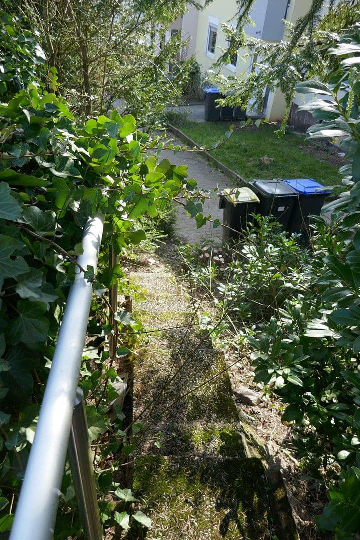 Predaj domu 140 m², pozemek 259 m², Rostocker Straße 20, Saarbrücken, Sársko Predaj domu 140 m², pozemek 259 m², Rostocker Straße 20, Saarbrücken, Sársko