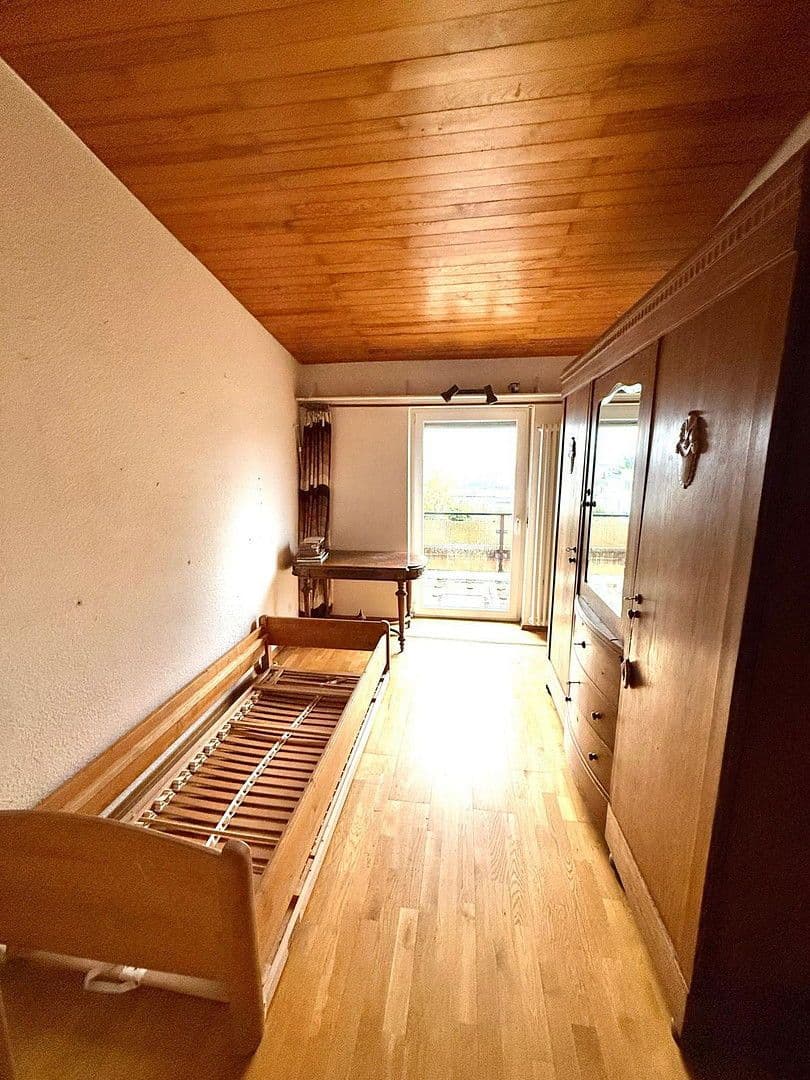 Predaj domu 140 m², pozemek 259 m², Rostocker Straße 20, Saarbrücken, Sársko Predaj domu 140 m², pozemek 259 m², Rostocker Straße 20, Saarbrücken, Sársko