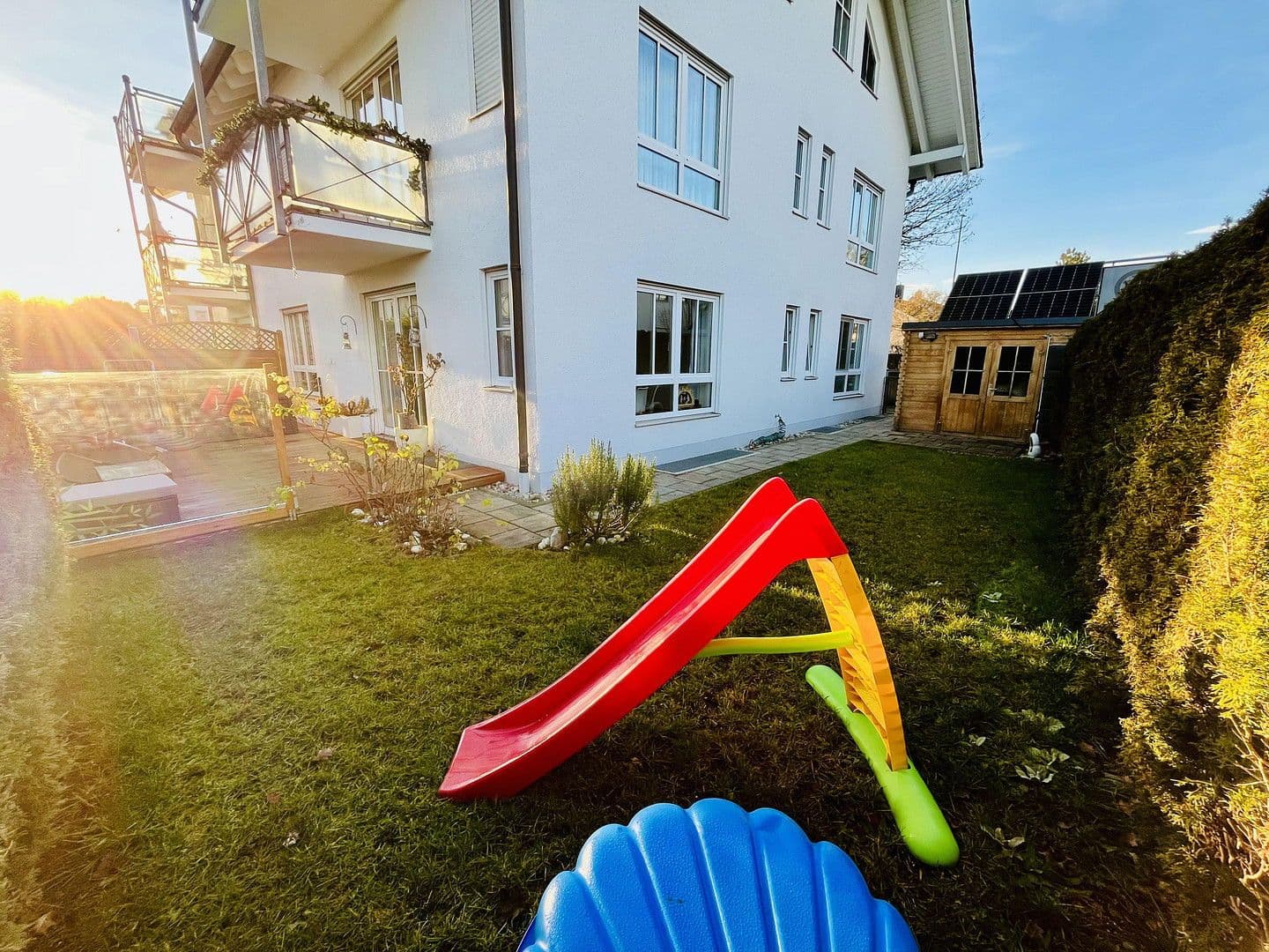 Prenájom bytu 2-izbový 105 m², Gilching, Bavorsko Prenájom bytu 2-izbový 105 m², Gilching, Bavorsko