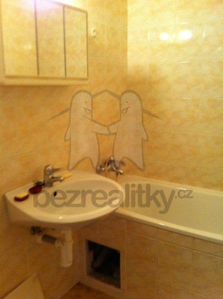 Prenájom bytu 1-izbový 30 m², Krynická, Praha, Praha Prenájom bytu 1-izbový 30 m², Krynická, Praha, Praha
