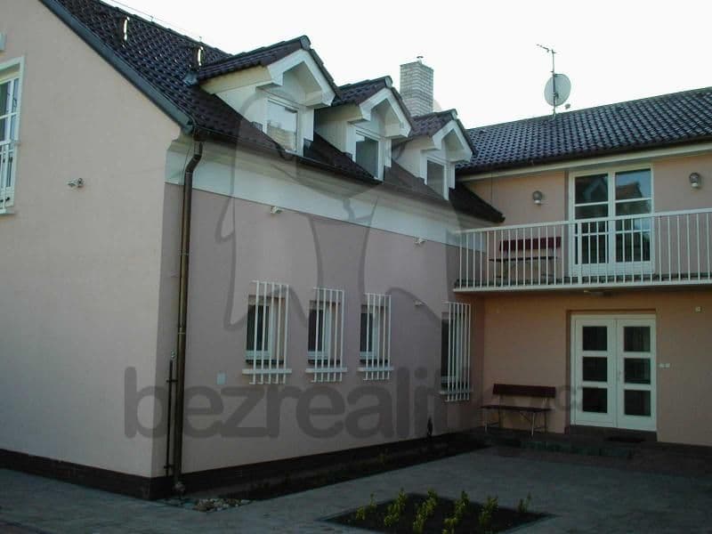 Prenájom bytu 2-izbový 80 m², Za Jalovým dvorem, Praha, Praha Prenájom bytu 2-izbový 80 m², Za Jalovým dvorem, Praha, Praha
