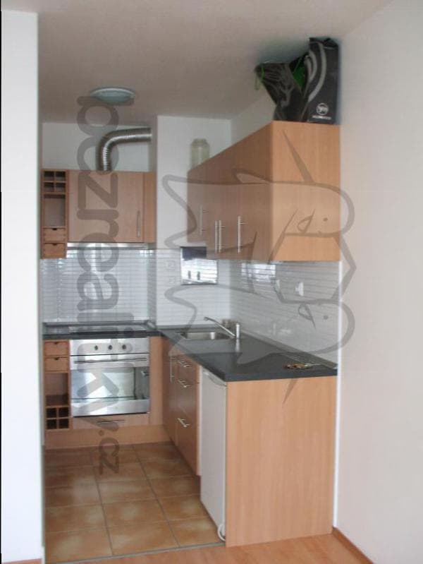 Prenájom bytu 1-izbový 37 m², Poupětova, Praha, Praha Prenájom bytu 1-izbový 37 m², Poupětova, Praha, Praha