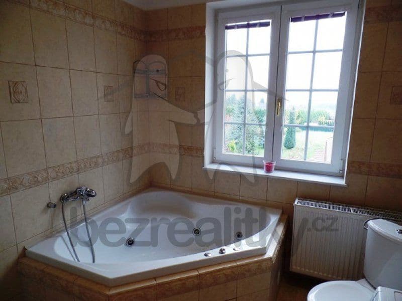 Prenájom bytu 2-izbový 114 m², Pod Bučinou, Řitka, Středočeský kraj Prenájom bytu 2-izbový 114 m², Pod Bučinou, Řitka, Středočeský kraj