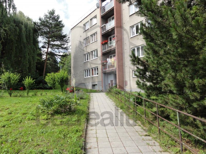 Prenájom bytu 1-izbový 24 m², Štefánikova, Zlín, Zlínský kraj Prenájom bytu 1-izbový 24 m², Štefánikova, Zlín, Zlínský kraj