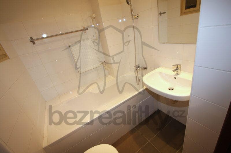 Prenájom bytu 2-izbový 52 m², Spolupráce, Praha, Praha Prenájom bytu 2-izbový 52 m², Spolupráce, Praha, Praha