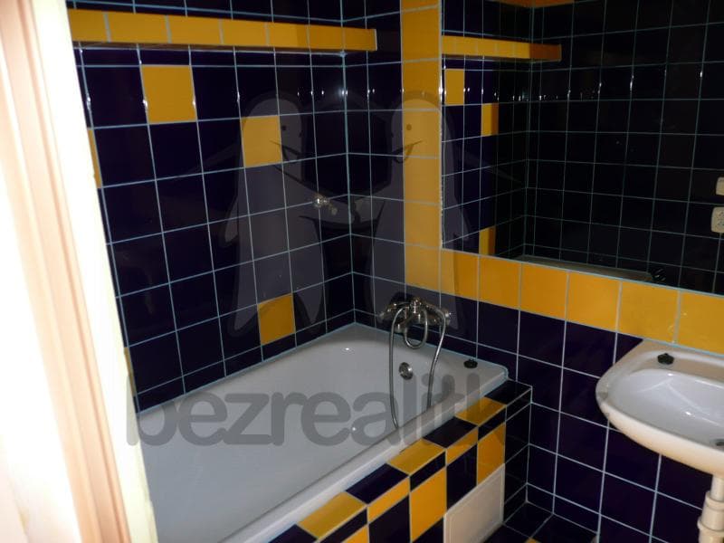Prenájom bytu 1-izbový 34 m², Kladno, Středočeský kraj Prenájom bytu 1-izbový 34 m², Kladno, Středočeský kraj