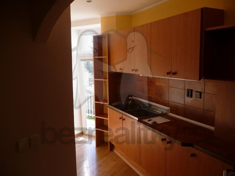 Prenájom bytu 1-izbový 34 m², Kladno, Středočeský kraj Prenájom bytu 1-izbový 34 m², Kladno, Středočeský kraj