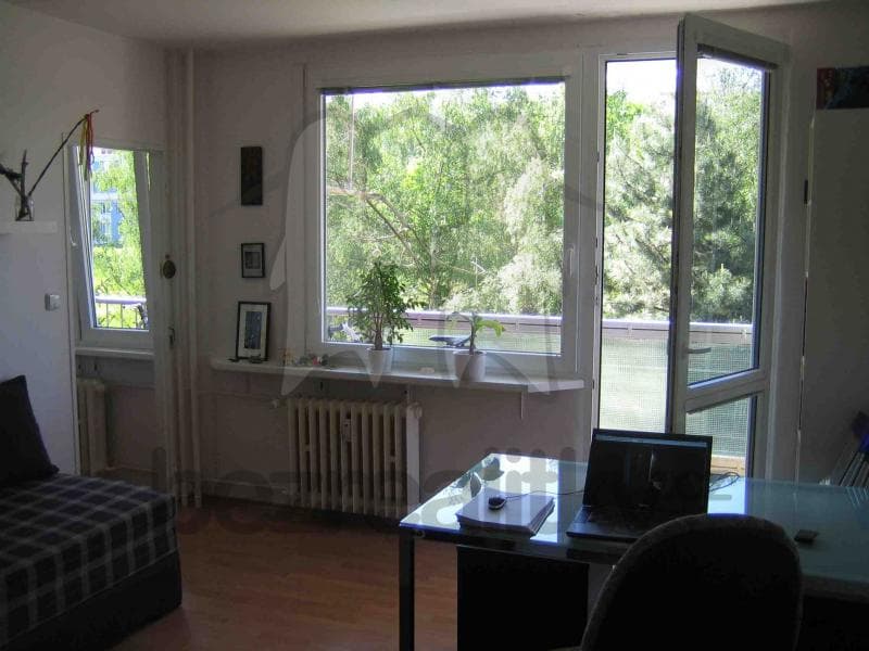 Prenájom bytu 1-izbový 34 m², Hurbanova, Praha, Praha Prenájom bytu 1-izbový 34 m², Hurbanova, Praha, Praha