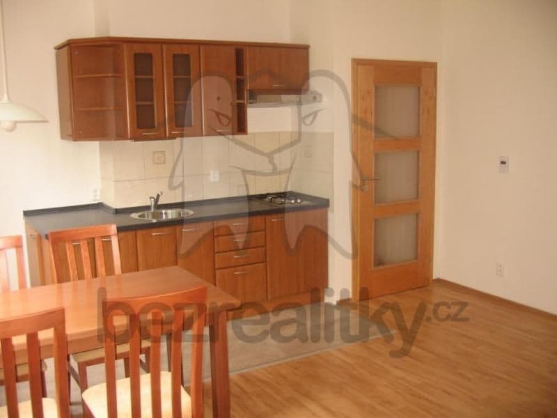 Prenájom bytu 1-izbový 31 m², U Nových domů Ⅲ, Praha, Praha Prenájom bytu 1-izbový 31 m², U Nových domů Ⅲ, Praha, Praha