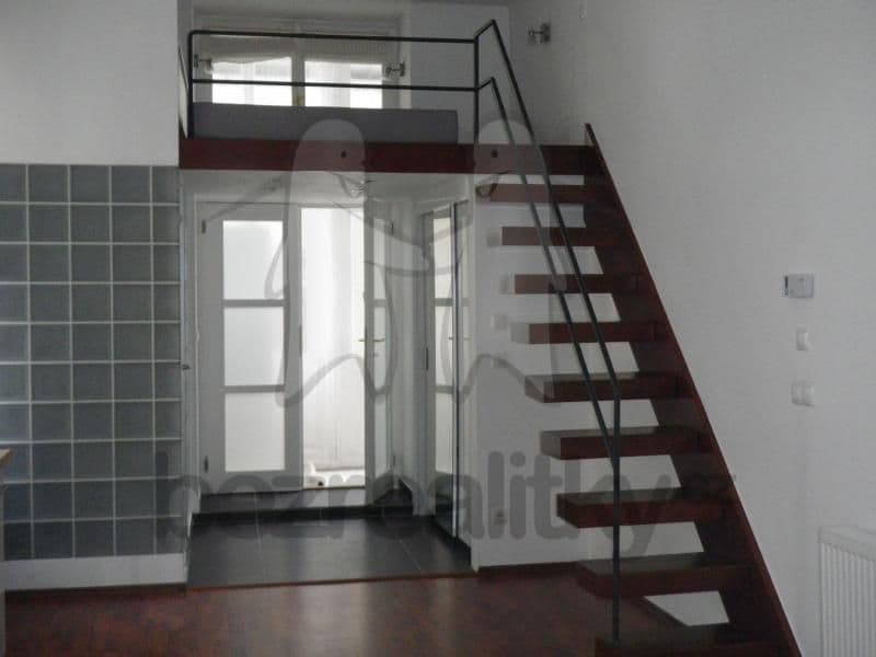 Prenájom bytu Garsoniéra 37 m², Dlouhá, Praha, Praha Prenájom bytu Garsoniéra 37 m², Dlouhá, Praha, Praha