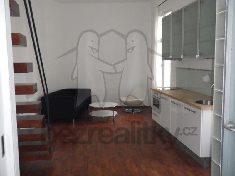 Prenájom bytu Garsoniéra 37 m², Dlouhá, Praha, Praha Prenájom bytu Garsoniéra 37 m², Dlouhá, Praha, Praha