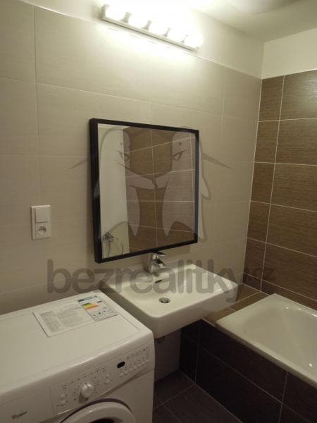 Prenájom bytu 2-izbový 63 m², Teplická, Praha, Praha Prenájom bytu 2-izbový 63 m², Teplická, Praha, Praha