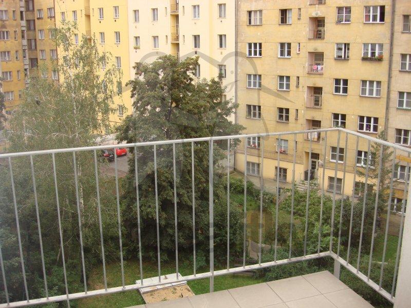 Prenájom bytu 3-izbový 78 m², Kloboučnická, Praha, Praha