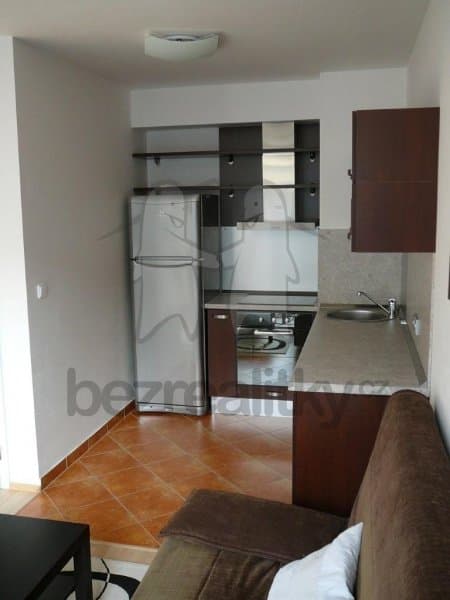 Prenájom bytu 2-izbový 42 m², Raichlova, Praha, Praha Prenájom bytu 2-izbový 42 m², Raichlova, Praha, Praha
