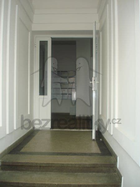 Prenájom bytu 1-izbový 31 m², U Demartinky, Praha, Praha Prenájom bytu 1-izbový 31 m², U Demartinky, Praha, Praha