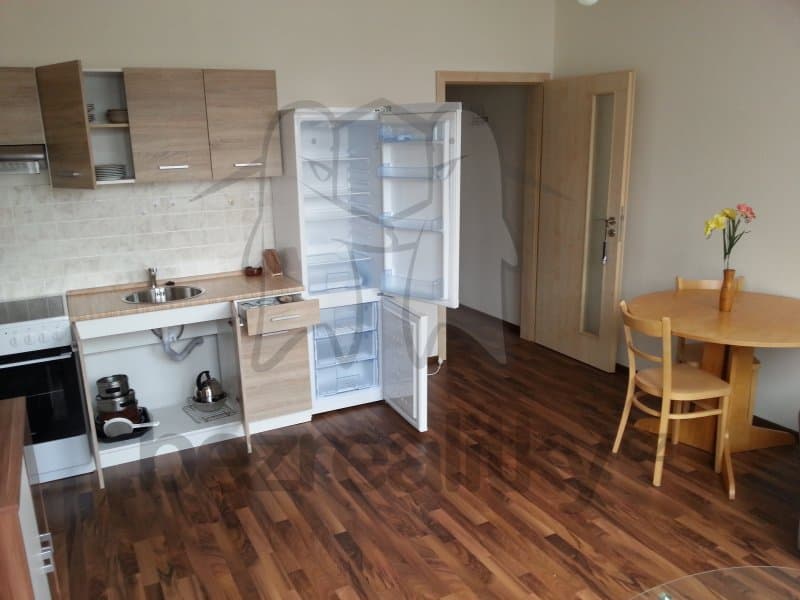 Prenájom bytu 1-izbový 33 m², Kestřanská, Praha, Praha Prenájom bytu 1-izbový 33 m², Kestřanská, Praha, Praha