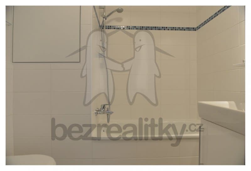 Prenájom bytu 1-izbový 33 m², Písečná, Praha, Praha Prenájom bytu 1-izbový 33 m², Písečná, Praha, Praha