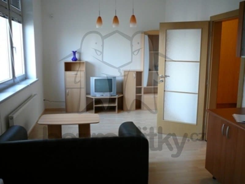 Prenájom bytu Garsoniéra 34 m², Českomoravská, Praha, Praha Prenájom bytu Garsoniéra 34 m², Českomoravská, Praha, Praha