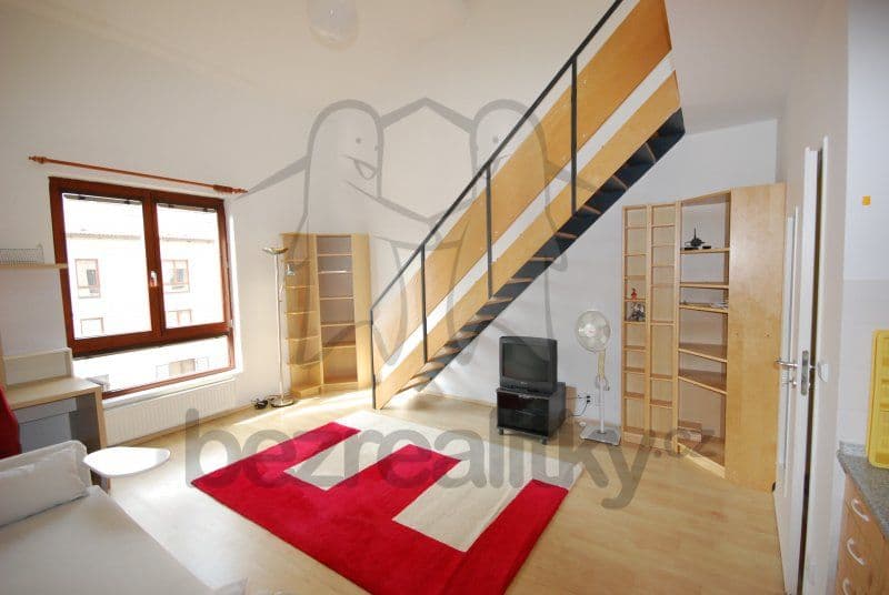 Prenájom bytu 1-izbový 49 m², Za Mlýnem, Hostivice, Středočeský kraj Prenájom bytu 1-izbový 49 m², Za Mlýnem, Hostivice, Středočeský kraj