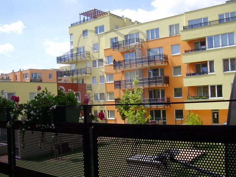 Prenájom bytu 2-izbový 50 m², Kováříkova, Praha, Praha Prenájom bytu 2-izbový 50 m², Kováříkova, Praha, Praha