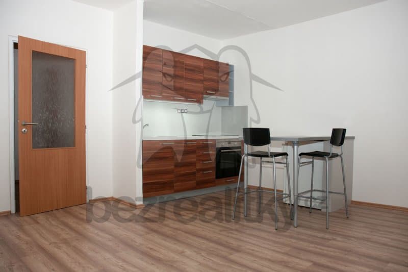 Prenájom bytu 1-izbový 32 m², Popelákova, Brno, Jihomoravský kraj Prenájom bytu 1-izbový 32 m², Popelákova, Brno, Jihomoravský kraj