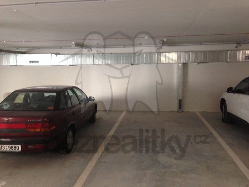 Prenájom garáže 15 m², Drahobejlova, Praha, Praha Prenájom garáže 15 m², Drahobejlova, Praha, Praha