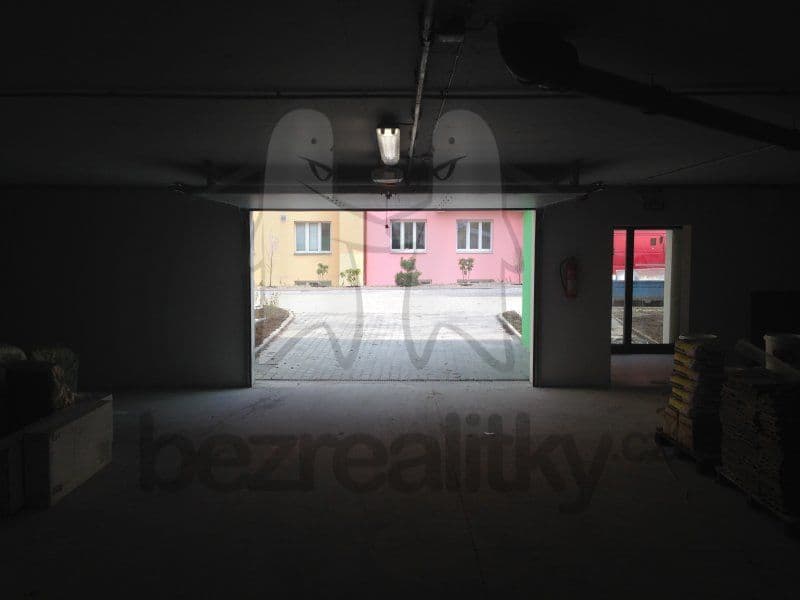 Prenájom garáže 15 m², Drahobejlova, Praha, Praha Prenájom garáže 15 m², Drahobejlova, Praha, Praha