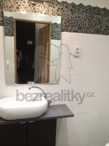 Prenájom bytu 2-izbový 42 m², Rostislavova, Praha, Praha Prenájom bytu 2-izbový 42 m², Rostislavova, Praha, Praha