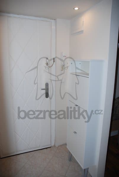 Prenájom bytu 1-izbový 29 m², Na Dionysce, Praha, Praha Prenájom bytu 1-izbový 29 m², Na Dionysce, Praha, Praha