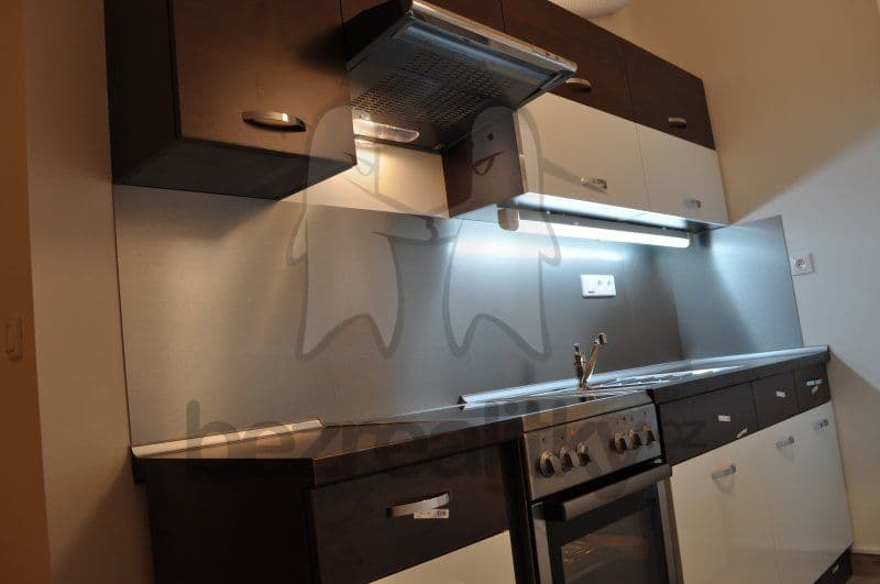 Prenájom bytu Garsoniéra 34 m², Sicherova, Praha, Praha Prenájom bytu Garsoniéra 34 m², Sicherova, Praha, Praha