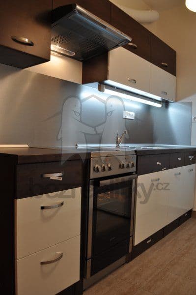 Prenájom bytu Garsoniéra 34 m², Sicherova, Praha, Praha Prenájom bytu Garsoniéra 34 m², Sicherova, Praha, Praha