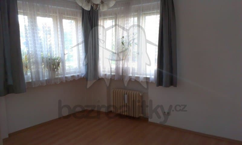 Prenájom bytu 3-izbový 90 m², Husinecká, Praha, Praha Prenájom bytu 3-izbový 90 m², Husinecká, Praha, Praha