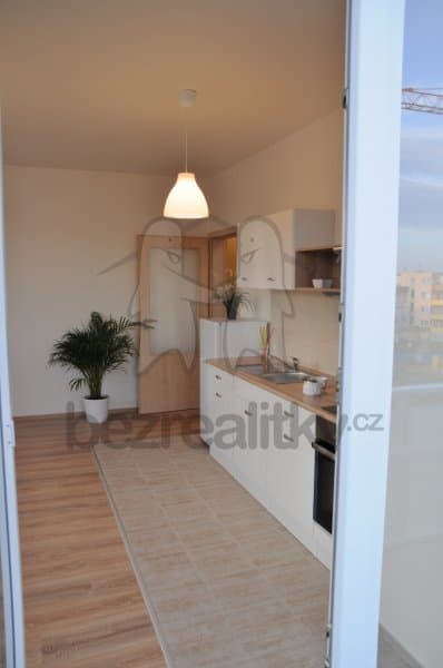 Prenájom bytu 2-izbový 44 m², Sicherova, Praha, Praha Prenájom bytu 2-izbový 44 m², Sicherova, Praha, Praha