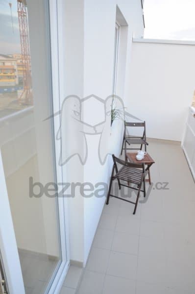 Prenájom bytu 2-izbový 44 m², Sicherova, Praha, Praha Prenájom bytu 2-izbový 44 m², Sicherova, Praha, Praha