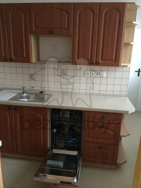 Prenájom bytu 4-izbový 67 m², Lidická třída, České Budějovice, Jihočeský kraj Prenájom bytu 4-izbový 67 m², Lidická třída, České Budějovice, Jihočeský kraj