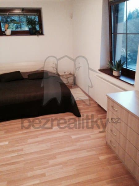 Prenájom bytu 2-izbový 57 m², Sadová, Statenice, Středočeský kraj Prenájom bytu 2-izbový 57 m², Sadová, Statenice, Středočeský kraj