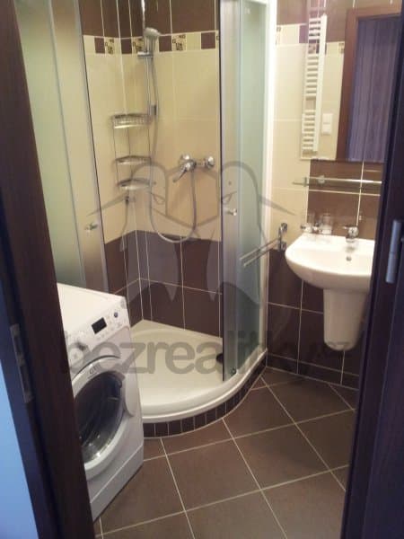 Prenájom bytu 1-izbový 32 m², Hornoměcholupská, Praha, Praha Prenájom bytu 1-izbový 32 m², Hornoměcholupská, Praha, Praha