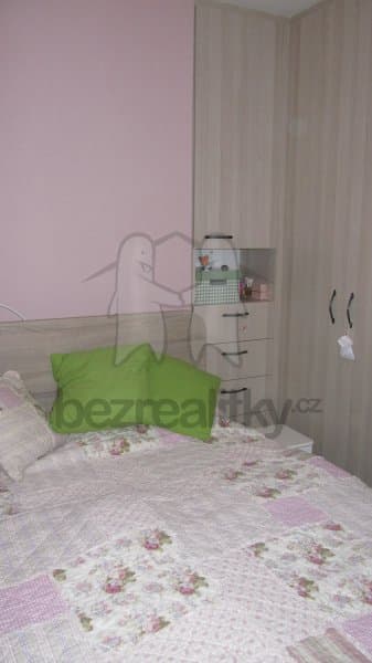 Prenájom bytu 2-izbový 42 m², Humpolecká, Praha, Praha Prenájom bytu 2-izbový 42 m², Humpolecká, Praha, Praha