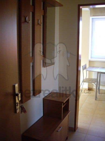Prenájom bytu 1-izbový 35 m², Dlouhá, Karlovy Vary, Karlovarský kraj Prenájom bytu 1-izbový 35 m², Dlouhá, Karlovy Vary, Karlovarský kraj