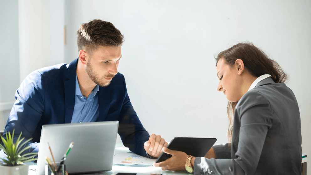 Provízia pre makléra: koľko je ešte fér a kedy vás zdierajú?