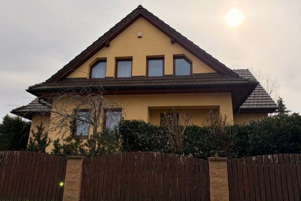 Prenájom domu 266 m², pozemek 713 m², Pod Ovčínem, Praha Prenájom domu 266 m², pozemek 713 m², Pod Ovčínem, Praha