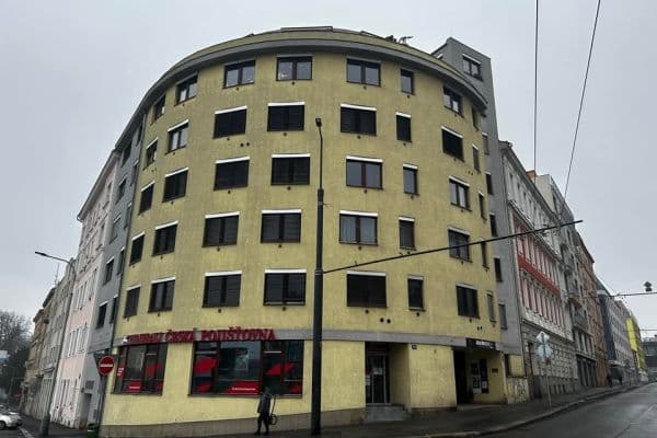 Prenájom bytu 3-izbový 82 m², Na Žertvách, Praha Prenájom bytu 3-izbový 82 m², Na Žertvách, Praha