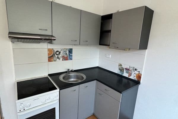 Prenájom bytu 2-izbový 42 m², Jamborova, Brno Prenájom bytu 2-izbový 42 m², Jamborova, Brno