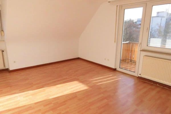 Prenájom bytu 2-izbový 67 m², Stuttgart Prenájom bytu 2-izbový 67 m², Stuttgart