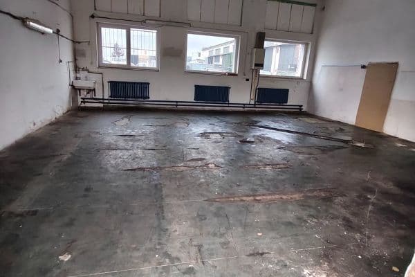 Prenájom nebytového priestoru 75 m², Jiřího ze Vtelna, Praha Prenájom nebytového priestoru 75 m², Jiřího ze Vtelna, Praha