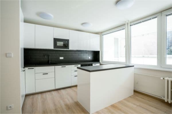 Predaj bytu 3-izbový 86 m², Janského, Praha Predaj bytu 3-izbový 86 m², Janského, Praha