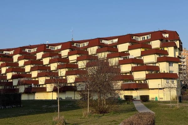 Prenájom bytu 2-izbový 58 m², Hany Meličkovej, Bratislava Prenájom bytu 2-izbový 58 m², Hany Meličkovej, Bratislava