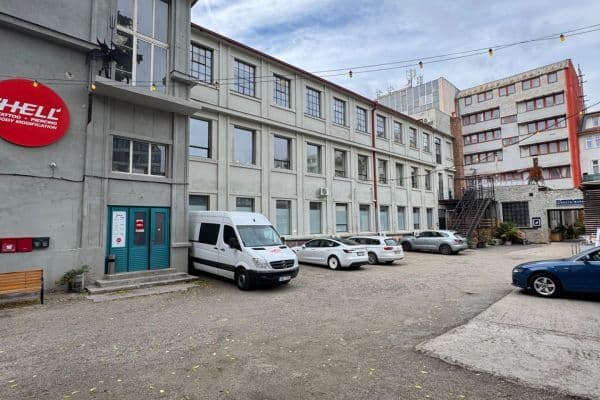 Prenájom kancelárie 151 m², Přístavní, Praha Prenájom kancelárie 151 m², Přístavní, Praha