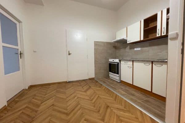 Prenájom bytu 2-izbový 65 m², Pelhřimovská, Praha Prenájom bytu 2-izbový 65 m², Pelhřimovská, Praha